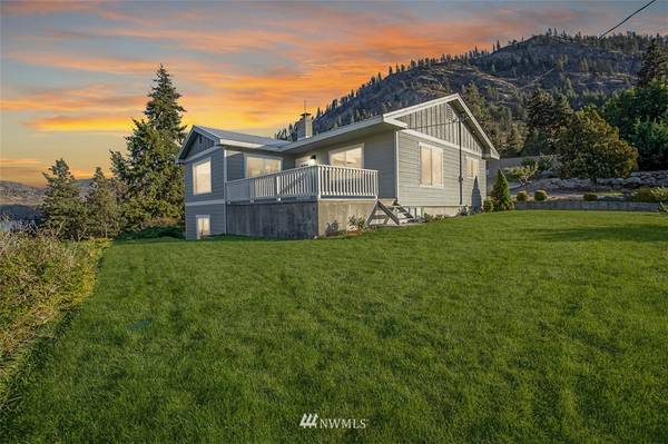 104 Mirage LN,  Chelan,  WA 98816