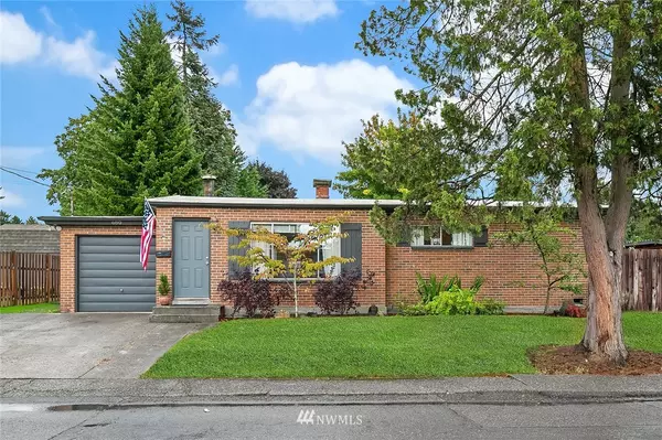 Renton, WA 98056,680 Dayton AVE NE