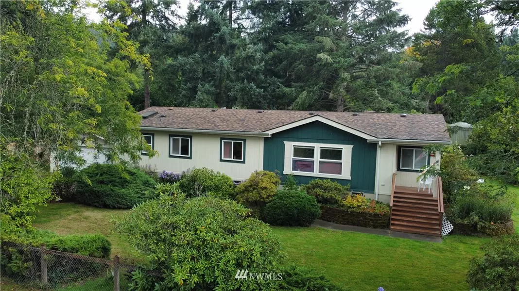 740 Nisqually Park Dr SE, Olympia, WA 98513