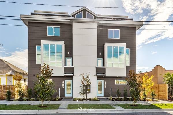 515 S Sullivan ST, Seattle, WA 98108