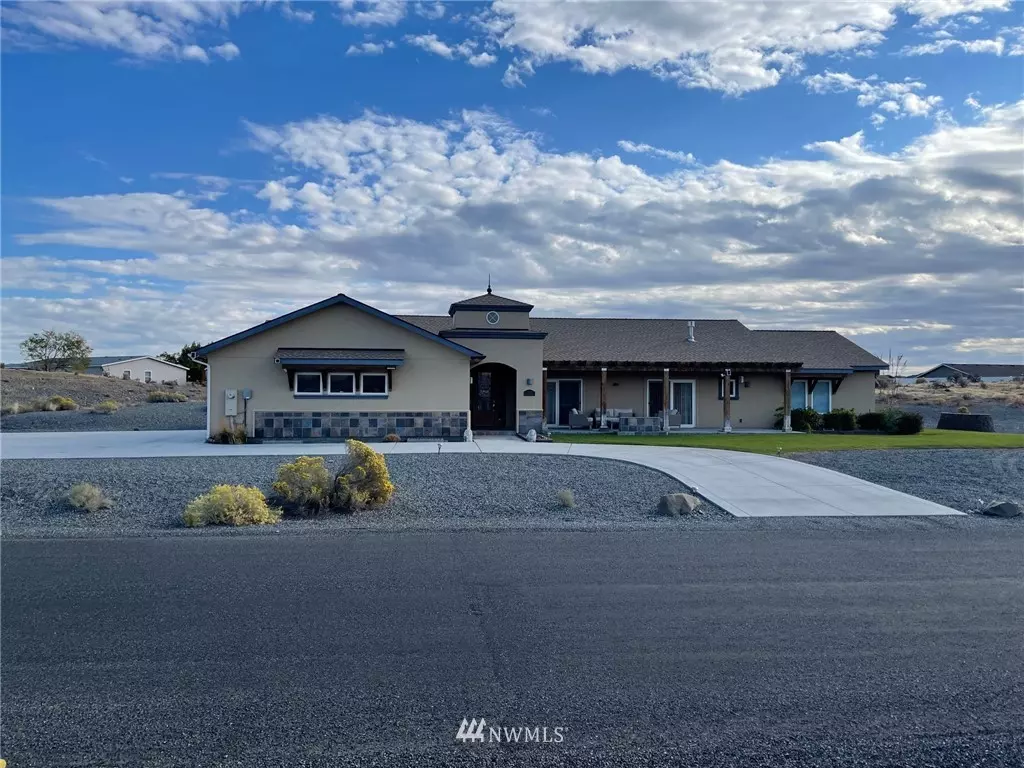 Mattawa, WA 99349,878 Desert Aire DR SW