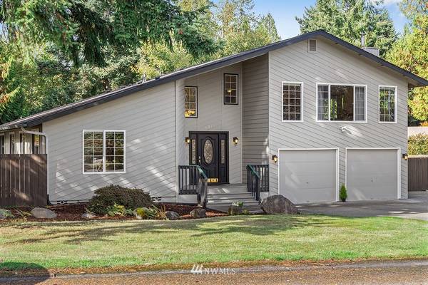 6311 Tamoshan DR NW, Olympia, WA 98502