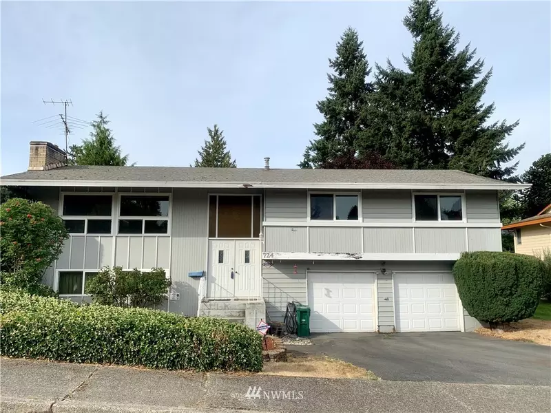 724 SW 119th ST, Seattle, WA 98146