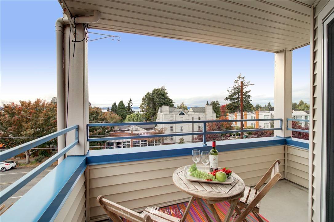 6960 California AVE SW #A-301, Seattle, WA 98136