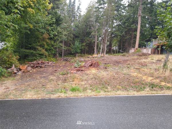 767 Shelter Bay Dr, La Conner, WA 98257