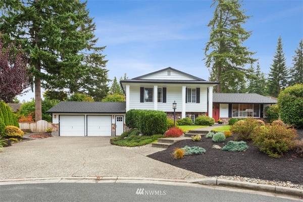 8203 182nd PL SW, Edmonds, WA 98026