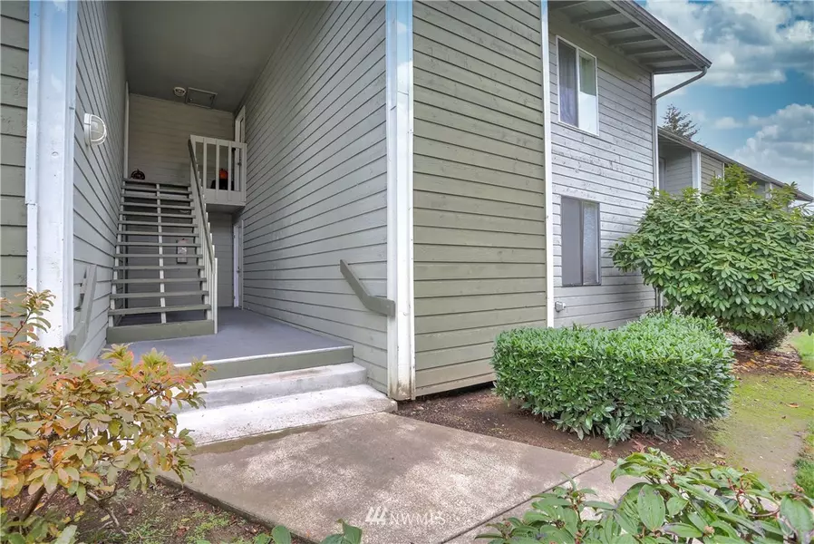14401 SE Petrovitsky RD #B103, Renton, WA 98058