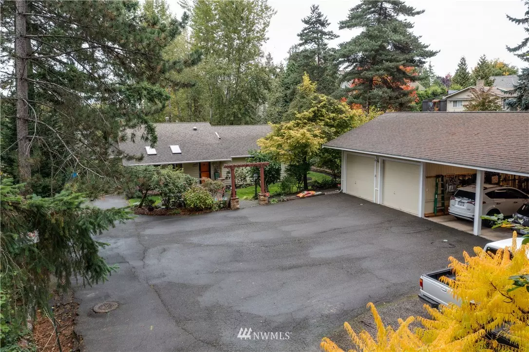 Redmond, WA 98052,15512 NE 60th ST