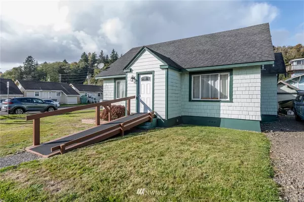 2301 Sumner AVE, Hoquiam, WA 98550