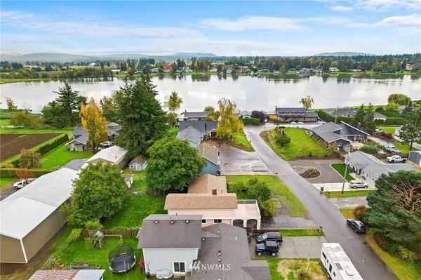 7332 Wiser LN, Lynden, WA 98264