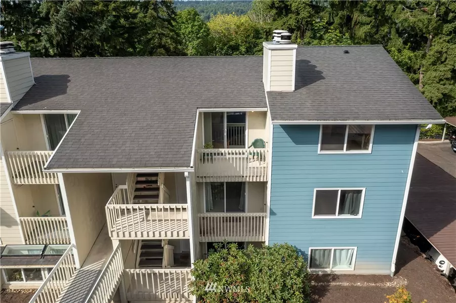9474 Redmond Woodinville RD NE #A302, Redmond, WA 98052
