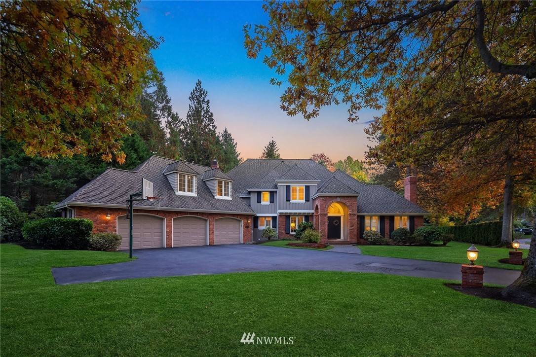12512 197th CT NE, Woodinville, WA 98077