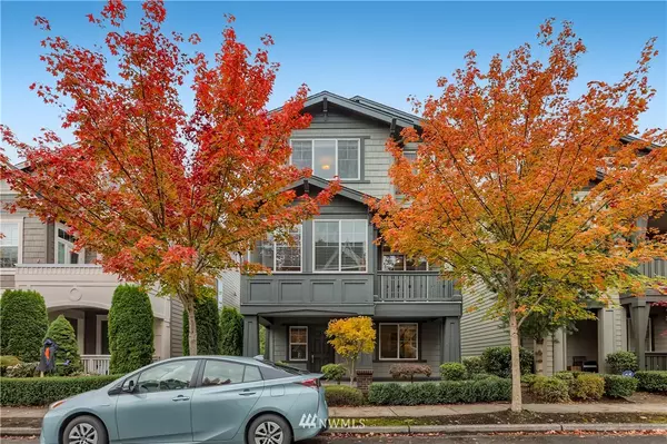 951 3rd AVE NE, Issaquah, WA 98029