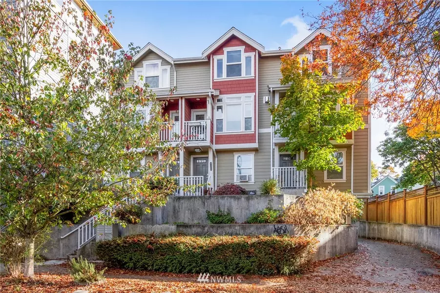 416 11th AVE E #B, Seattle, WA 98102