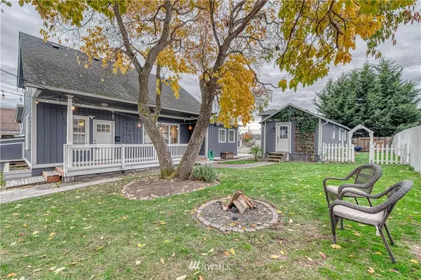 1016 S 37th ST, Tacoma, WA 98418