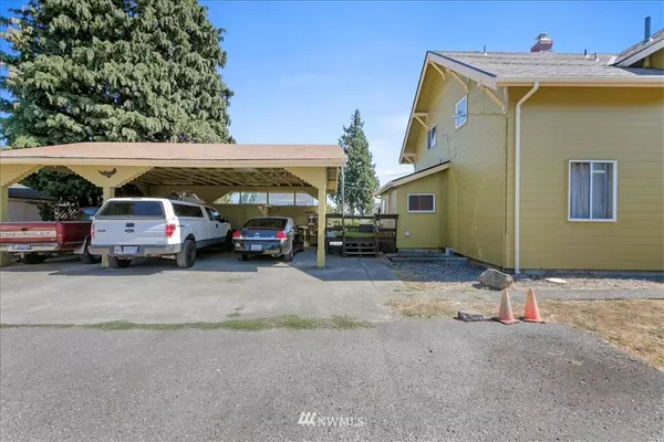 1651 S 35th ST, Tacoma, WA 98418