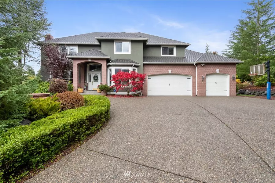 415 SW 346th PL, Federal Way, WA 98023