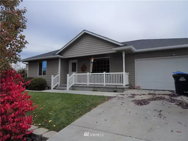 1531 S Lakeway DR, Moses Lake, WA 98837