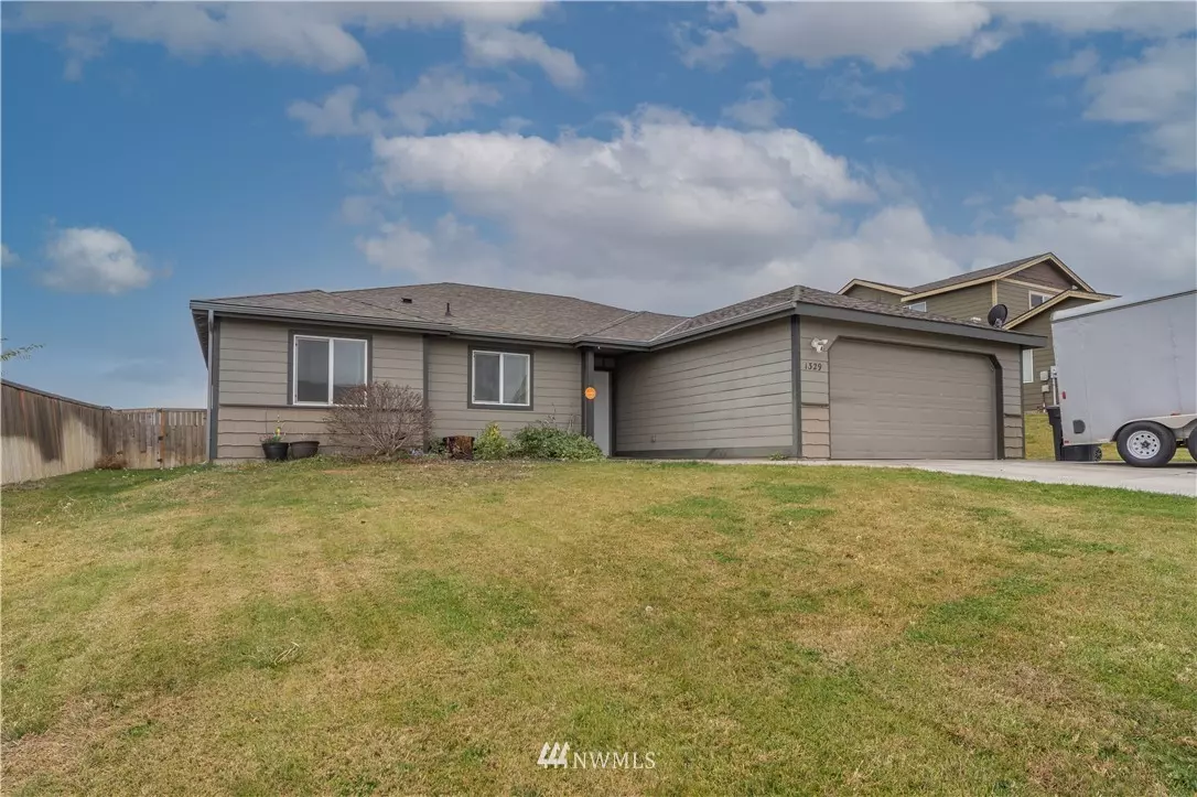 Moses Lake, WA 98837,1329 W Century ST