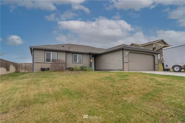 1329 W Century ST, Moses Lake, WA 98837