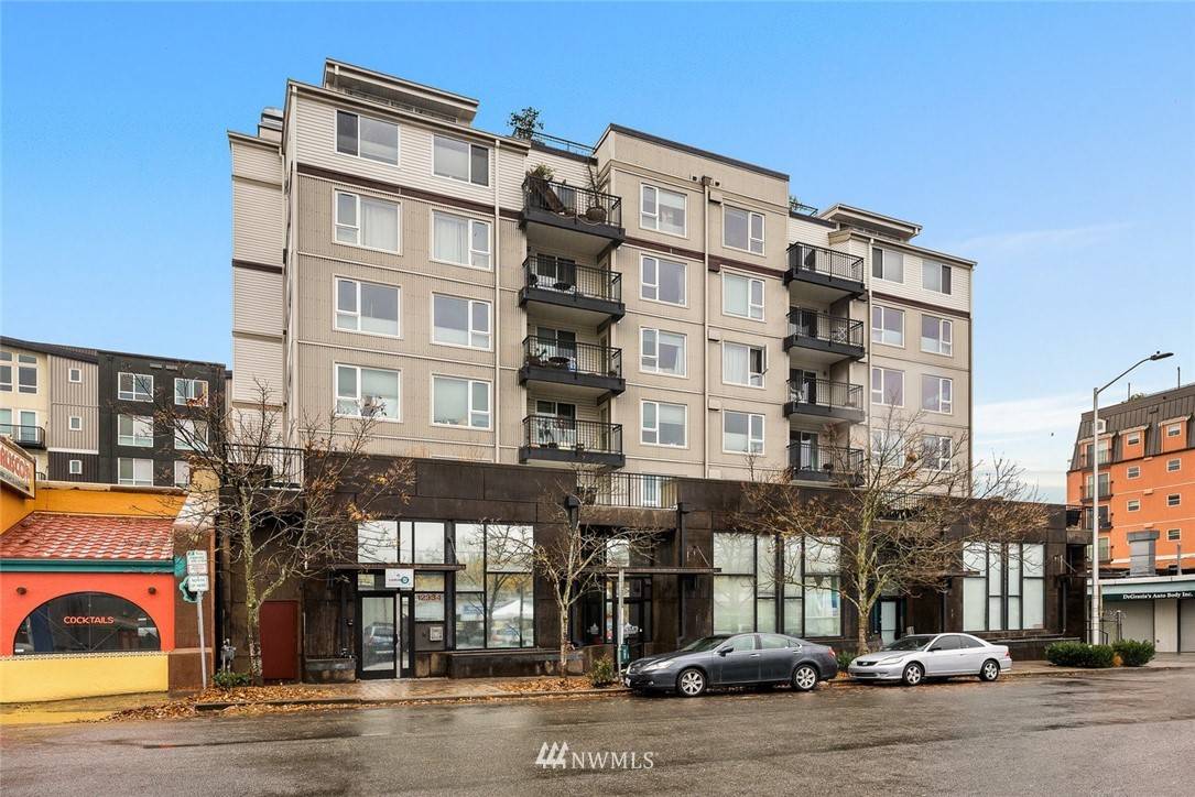 12334 31st AVE NE #405, Seattle, WA 98125