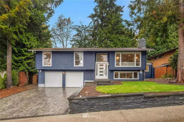 8112 NE 121st Street, Kirkland, WA 98034