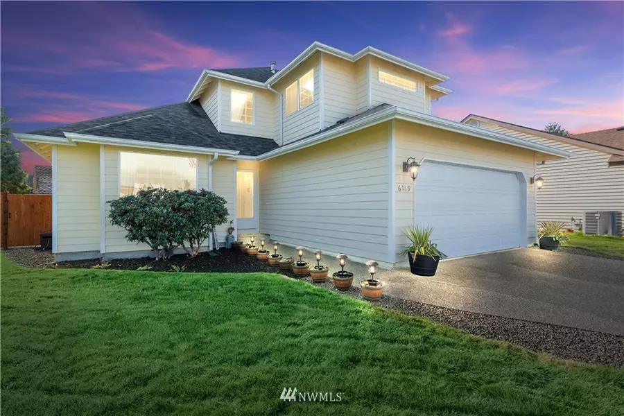 6119 SE 60th Ct, Lacey, WA 98513