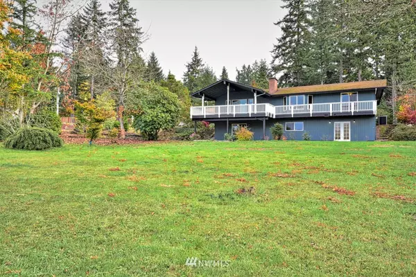 12415 Gregory LN NW, Silverdale, WA 98383