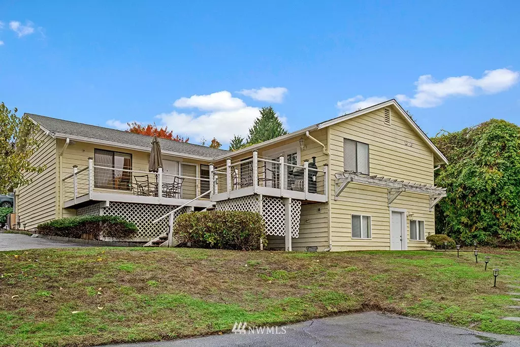 Bellevue, WA 98008,17108 SE 29th CT