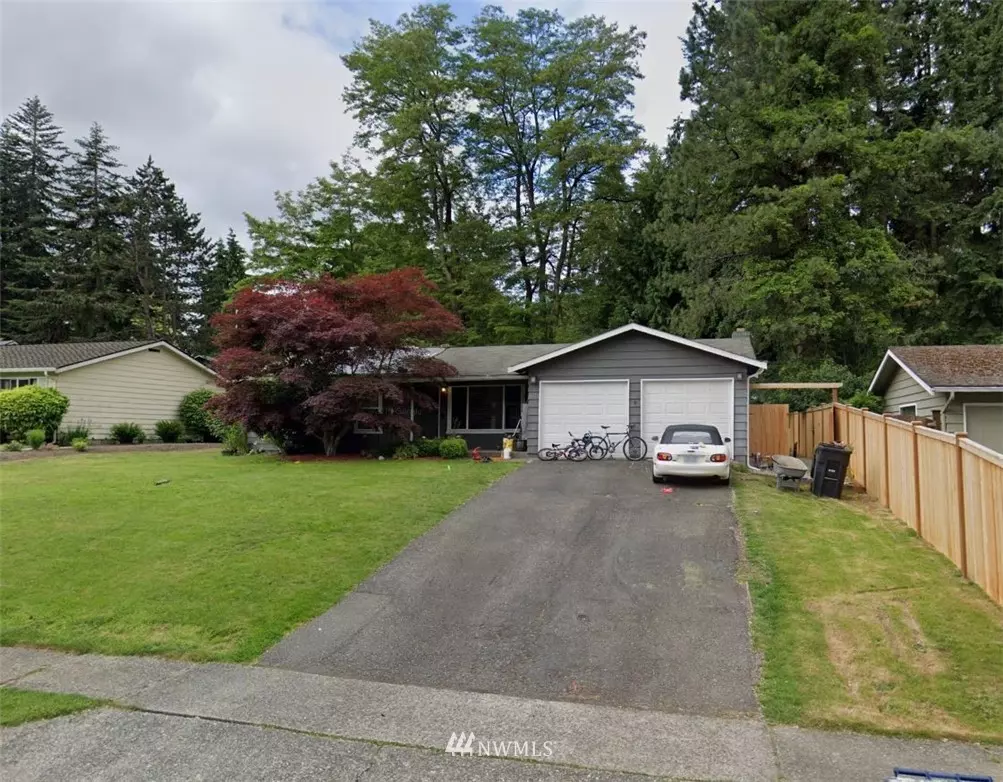 Redmond, WA 98033,8111 135th PL NE