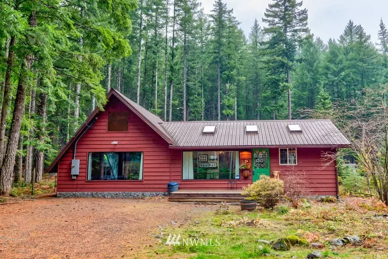 189 Sunstone RD, Packwood, WA 98361