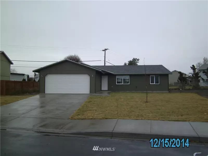 1323 W Javelin ST, Moses Lake, WA 98837