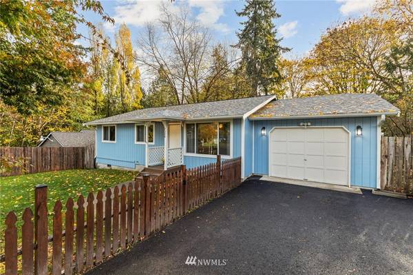 7348 E Taylor ST, Port Orchard, WA 98366