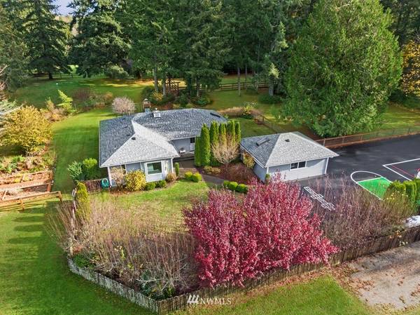 5504 Heights LN NE, Olympia, WA 98506