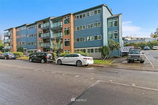 15142 65th Ave S #708, Tukwila, WA 98188