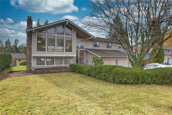 17443 158th AVE SE, Renton, WA 98058