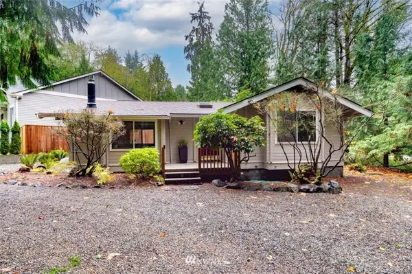 10 Schooner LN, Port Ludlow, WA 98365