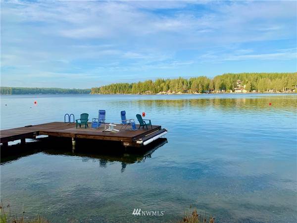 708 E Mason Lake DR, Grapeview, WA 98546