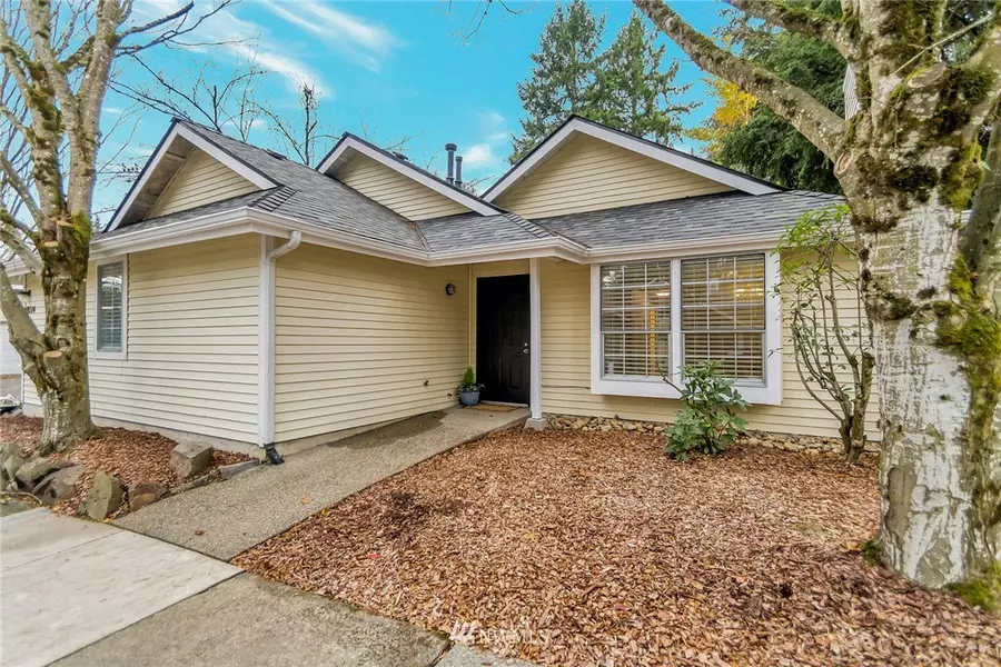 18314 NE 92nd CT, Redmond, WA 98052