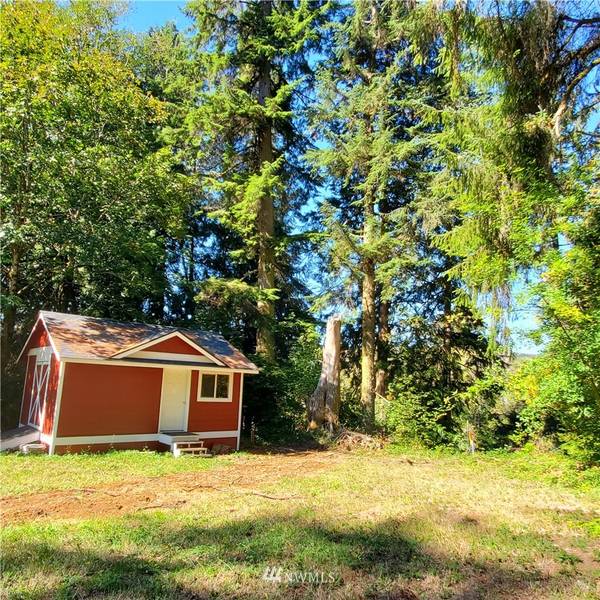 23 Spruce PL, Cathlamet, WA 98612