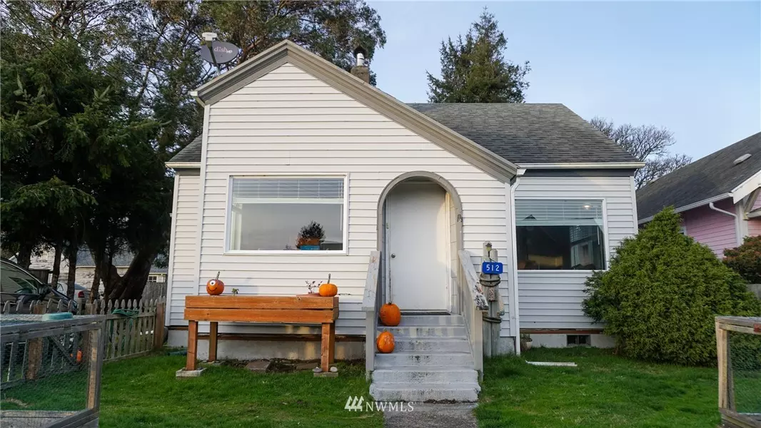 512 Spruce Street, Ilwaco, WA 98624