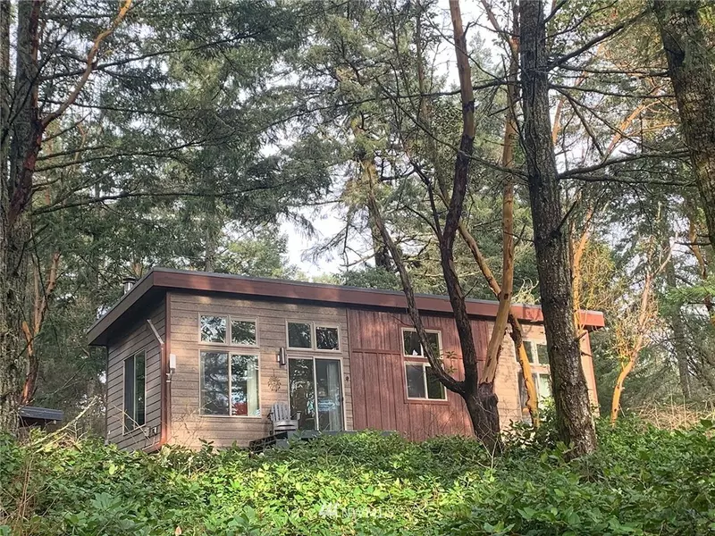 241 Wai Mala LN, Friday Harbor, WA 98250