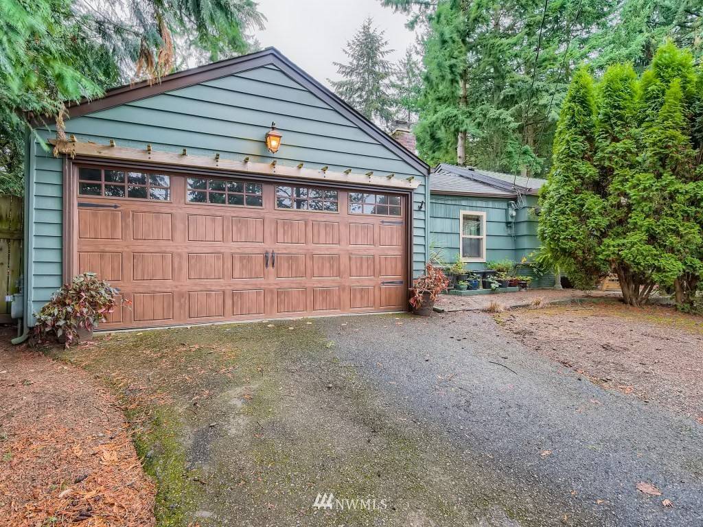 8726 242nd ST SW, Edmonds, WA 98026