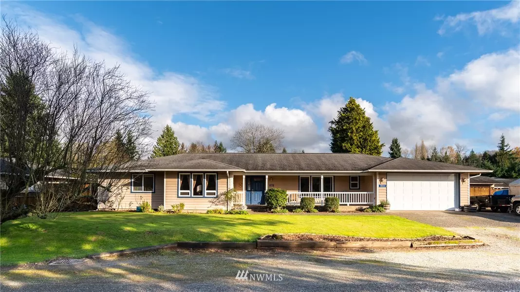 7033 Steelhead LN, Burlington, WA 98233