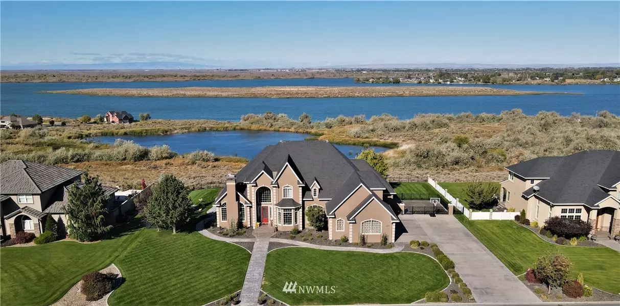 8596 S Dune Lake RD, Moses Lake, WA 98837