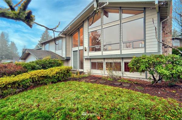 1407 172nd PL NE, Bellevue, WA 98008