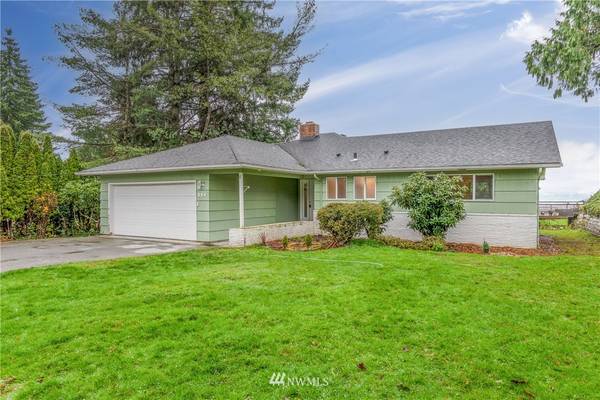 834 Skyline View DR, Longview, WA 98632