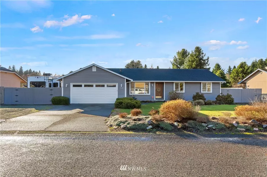 3708 Golden Eagle LOOP SE, Lacey, WA 98513