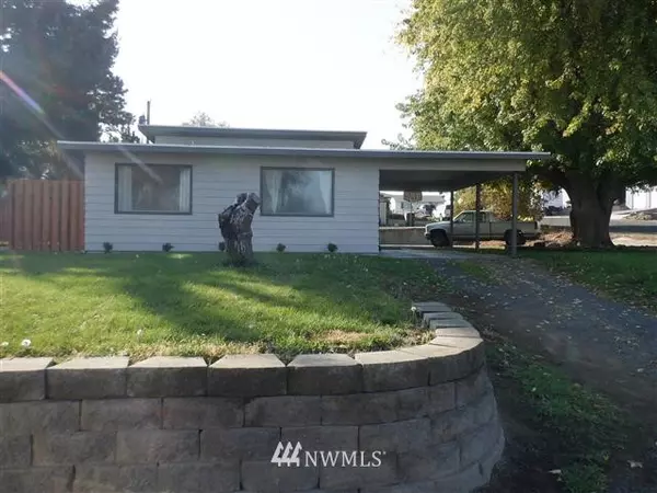 401 E 7th ST, Warden, WA 98857