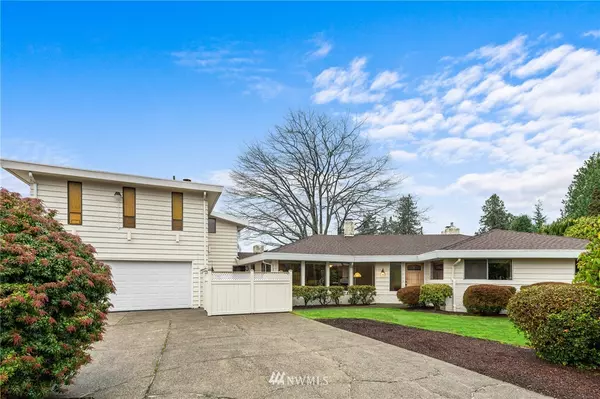 9823 Cherry Street, Edmonds, WA 98020